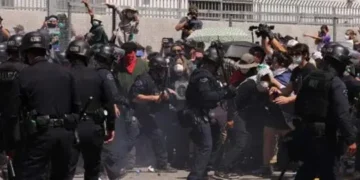 Curfew imposed in downtown Los Angeles after protests, looting spark chaos