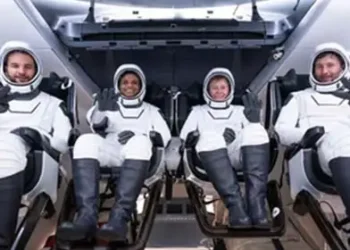 Shubhanshu settles in