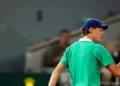 Sinner storms into French Open quarters with win over Rublev