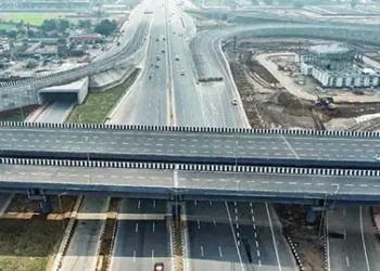 Centre fast-tracks infra projects