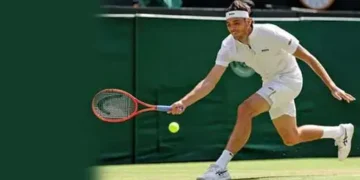 Fritz survives Khachanov to enter semis