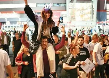 Oasis makes a return after 16 years