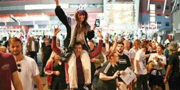 Oasis makes a return after 16 years