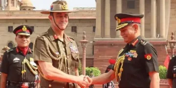 Australian Army Chief receives ceremonial guard of honour
