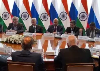 Jaishankar discusses global geopolitics with Russian scholars