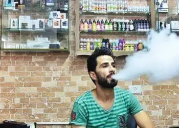 Vaping linked to future smoking