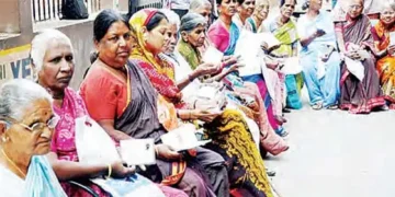This time not 56, but 67 lakh poor elderly people will get Rs 1000 each