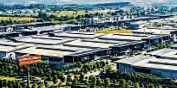 An industrial city will be built in Jhansi on the lines of Noida