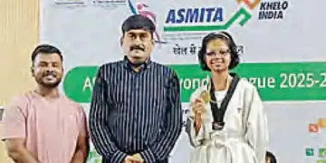 Vaishnavi increased the pride of the district by winning the gold medal