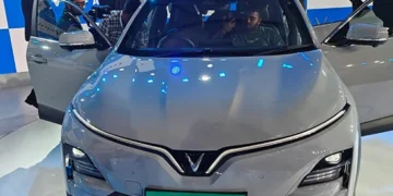 VF makes India foray