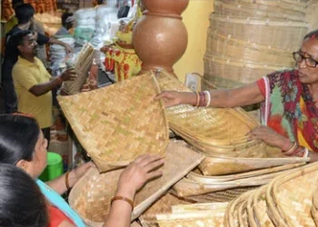 Chhath Puja witnesses trade worth over Rs 50,000 crore