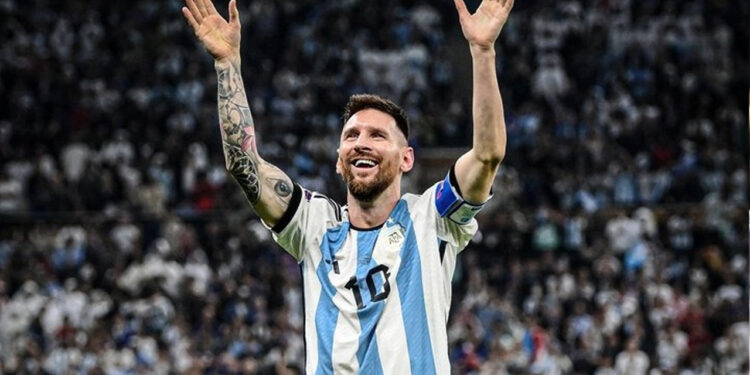 Lionel Messi, AFA, Kochi, Salt Lake Stadum
