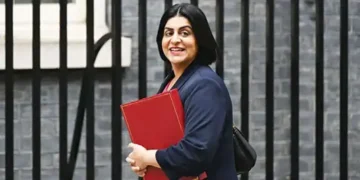 Migrants will need A-level standard English to work in UK
