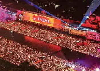 Ram devotees created history by lighting 26 lakh lamps.