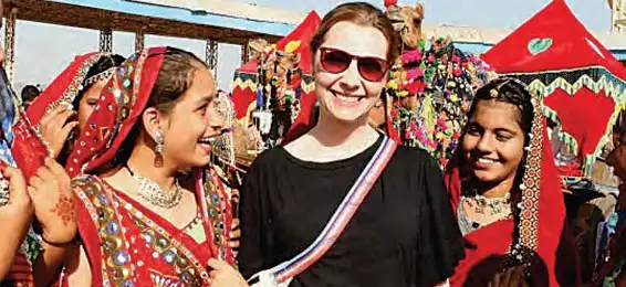 The world famous Pushkar fair begins, attracting both domestic and foreign tourists.