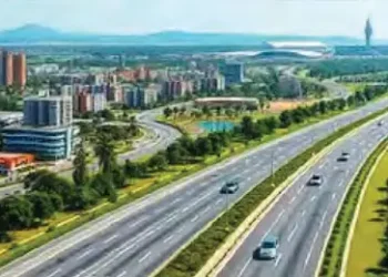 A new 25 km route will be built from Gaur Chowk to Noida Airport.