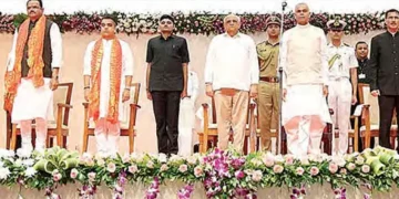 Entire cabinet changed in Gujarat