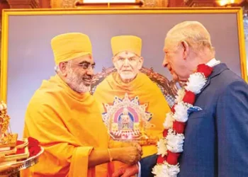 King,-Queen-visit-BAPS-Neasden-Temple