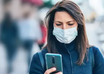 Mobile cos face mass lawsuit for overcharging customers