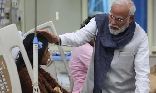 PM Modi meets survivors of Delhi blast at LNJP Hospital