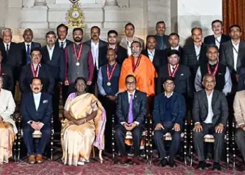 President confers Rashtriya Vigyan Puraskar