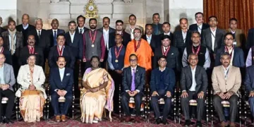 President confers Rashtriya Vigyan Puraskar
