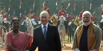 Putin accorded ceremonial welcome at Rashtrapati Bhavan