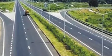 The construction of the Bareilly-Mathura Highway will be completed along with the Ganga Expressway.