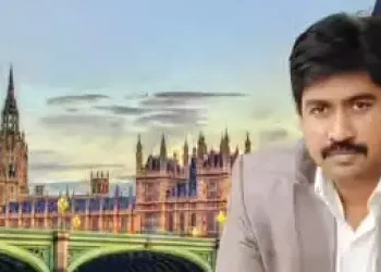 Who is this boss who sends 1,000 employees to visit London?