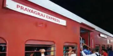 Prayagraj-Lalgarh Express will stop at Cantt station.