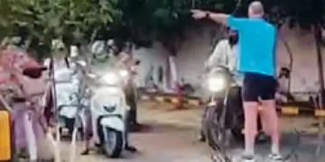 Foreign guests take over traffic in Pune