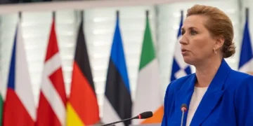 Danish PM urges NATO presence in Arctic region