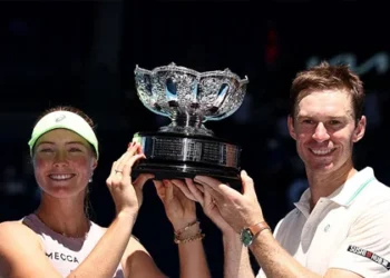 Gadecki- Peers first pair to defend Aus Open mixed doubles title