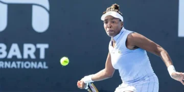 Maria upsets Venus Williams