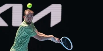 Medvedev-moves-into-third-round-of-Australian-Open
