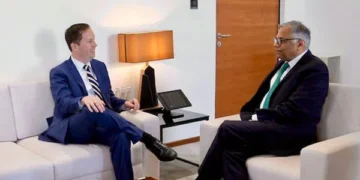 US Ambassador Gor meets RBI Governor Malhotra