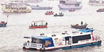 Varanasi is bustling with tourists even in the severe cold and melting snow.