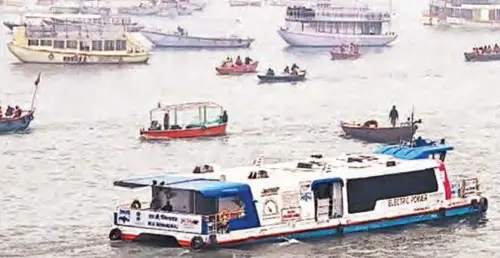 Varanasi is bustling with tourists even in the severe cold and melting snow.
