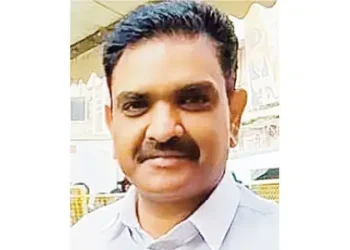 Minister takes a tough stand on appointments based on fake records