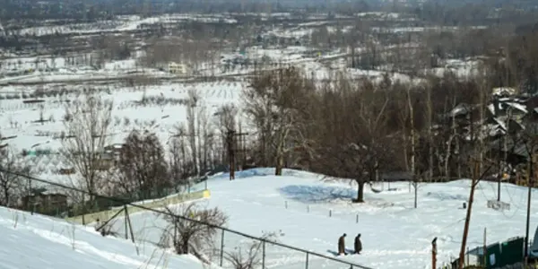 4.8-magnitude earthquake shakes Kashmir