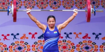 Chanu smashes three records at National Weightlifting