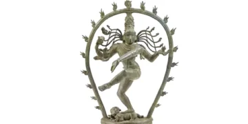 India recovers sculptures