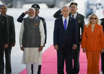 PM Modi arrives in Israel, received by Netanyahu