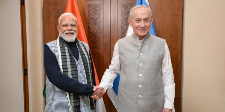 PM Modi lauds Netanyahu for wearing Indian attire