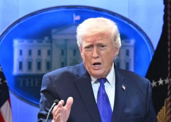 Trump signs order for global 10pc tariff on all countries