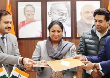 Delhi becomes the first state in the country to join the 'Bharat Taxi' cooperative model.
