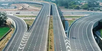 The Green Expressway will reduce the Delhi-Chennai journey to just 12 hours, saving 15 hours of travel time.