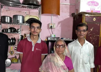 11वीं में फेल, पिता के साथ पानीपुरी की दुकान लगाई, फिर यूं मिला आईआईटी में एडमिशन