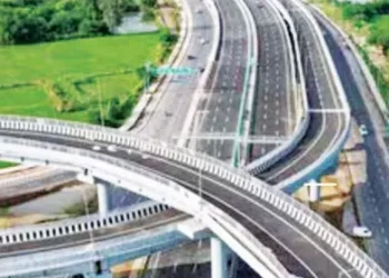 10,000 km of roads will be laid across 6 states, from the mountains to the plains.