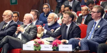 वर्ल्ड लीडर्स और सीईओ के साथ 9 बैठकें